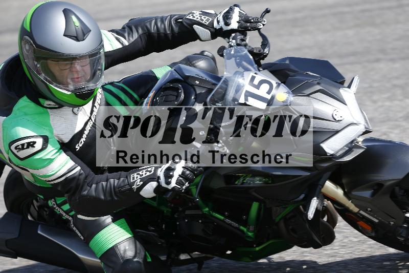 Archiv-2025/09 22.04.2025 Cornu Master School ADR/rot-rouge/15